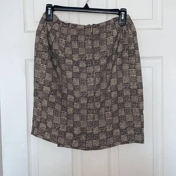 Ann Taylor Skirt - Picture 5 of 5